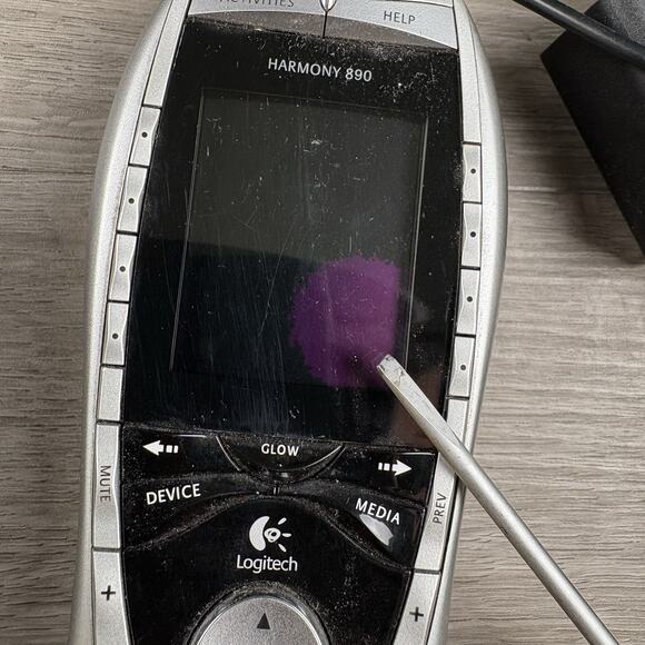 LOT of 4 Logitech Harmony 890 & 1- 880 LCD Universal Remote Control *Parts Only* - Picture 5 of 15